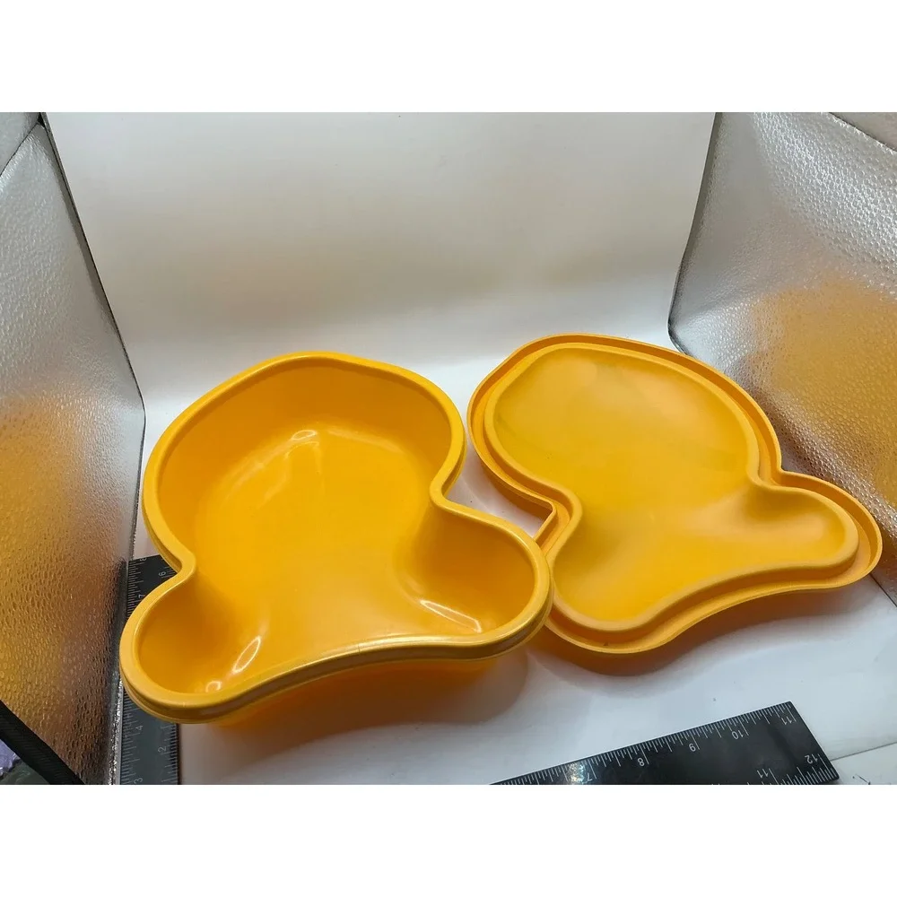 Goldfish Crackers Yellow Plastic Snack Container Storage Box Sunglasses Fish
